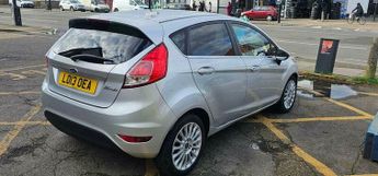 Ford Fiesta 1.0T EcoBoost Titanium Euro 5 (s/s) 5dr
