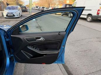 Mercedes-Benz A Class 1.5 A180d SE 7G-DCT Euro 6 (s/s) 5dr