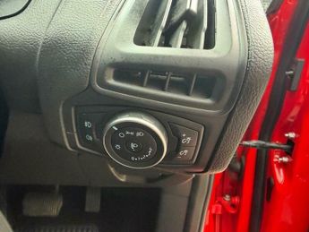 Ford Focus 1.5 TDCi Zetec Edition Powershift Euro 6 (s/s) 5dr