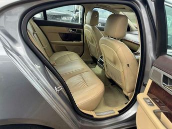 Jaguar XF 3.0d V6 Premium Luxury Auto Euro 5 4dr
