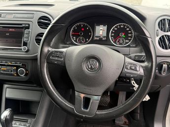 Volkswagen Tiguan 2.0 TDI BlueMotion Tech SE DSG 4WD 5dr 138BHP