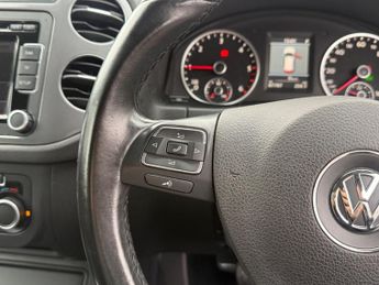 Volkswagen Tiguan 2.0 TDI BlueMotion Tech SE DSG 4WD 5dr 138BHP
