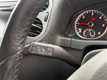 Volkswagen Tiguan 2.0 TDI BlueMotion Tech SE DSG 4WD 5dr 138BHP