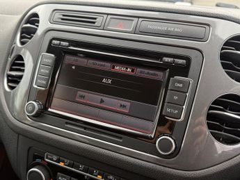 Volkswagen Tiguan 2.0 TDI BlueMotion Tech SE DSG 4WD 5dr 138BHP