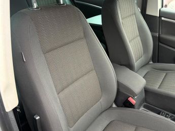 Volkswagen Tiguan 2.0 TDI BlueMotion Tech SE DSG 4WD 5dr 138BHP