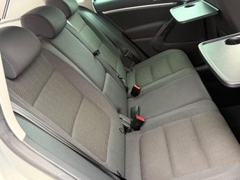 Volkswagen Tiguan 2.0 TDI BlueMotion Tech SE DSG 4WD 5dr 138BHP