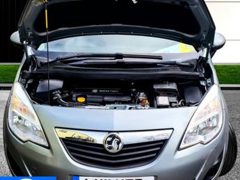 Vauxhall Meriva Meriva Exclusiv Automatic MPV 1.7 CDTi Exclusiv 5dr Diesel 12MOT