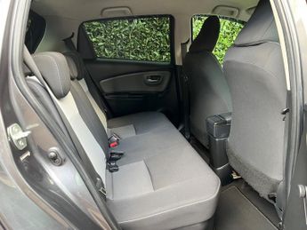 Toyota Yaris VVT-I ICON TECH