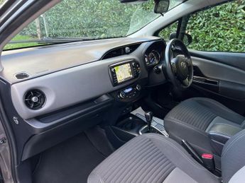 Toyota Yaris VVT-I ICON TECH