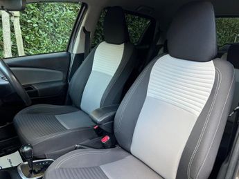 Toyota Yaris VVT-I ICON TECH