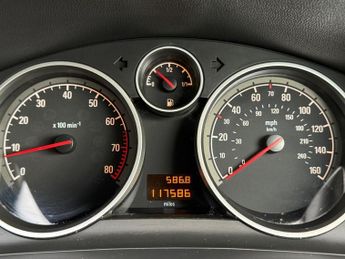 Vauxhall Zafira 1.6 16V Design MPV 5dr Petrol Manual Euro 4 (115 ps)