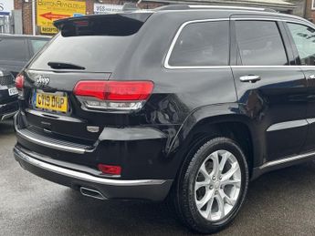 Jeep Grand Cherokee 3.0 V6 MultiJetII Summit SUV 5dr Diesel Auto 4WD Euro 6 (s/s) (2