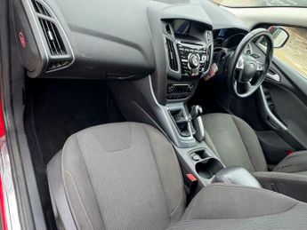 Ford Focus 1.6 TDCi Titanium Hatchback 5dr Diesel Manual Euro 5 (s/s) (115 