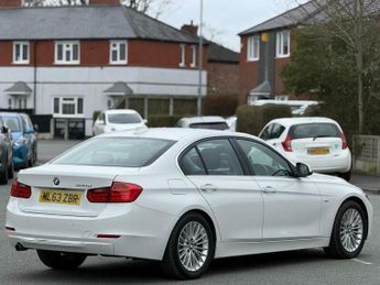 BMW 3 SERIES 2.0 320d Luxury Auto Euro 6 (s/s) 4dr