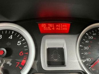 Renault Clio 1.2 TCe Dynamique TomTom Euro 5 5dr