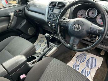 Toyota RAV4 2.0 VVT-i XT3 4WD 5dr