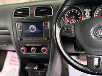 Volkswagen Golf SE TSI DSG