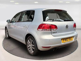 Volkswagen Golf SE TSI DSG