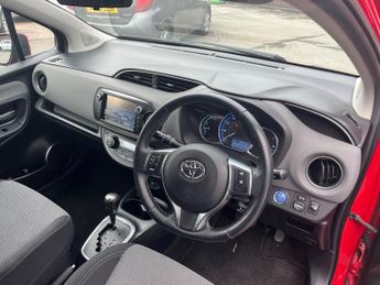 Toyota Yaris 1.5 VVT-h Icon Hatchback 5dr Petrol Hybrid E-CVT Euro 6 (101 ps)