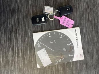 Toyota Yaris 1.5 VVT-h Icon Hatchback 5dr Petrol Hybrid E-CVT Euro 6 (101 ps)