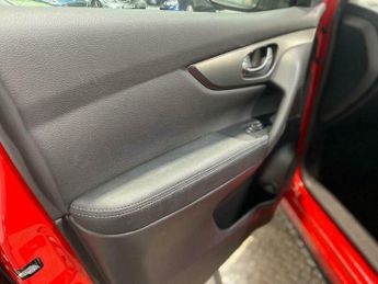 Nissan Qashqai 1.3 DIG-T N-Connecta DCT Auto Euro 6 (s/s) 5dr