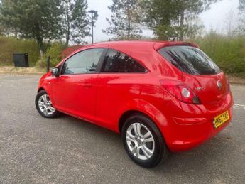 Vauxhall Corsa 1.4 16V Exclusiv Auto Euro 5 3dr