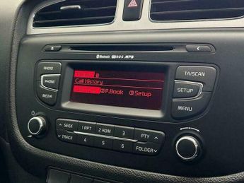 Kia Ceed 1.6 CRDi 2 Auto Euro 5 5dr