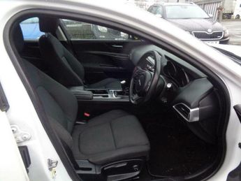 Jaguar XE 2.0d SE Euro 6 (s/s) 4dr