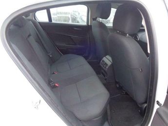 Jaguar XE 2.0d SE Euro 6 (s/s) 4dr