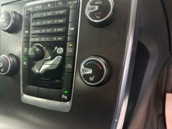 Volvo S60 2.4 D5 SE Geartronic Euro 5 4dr