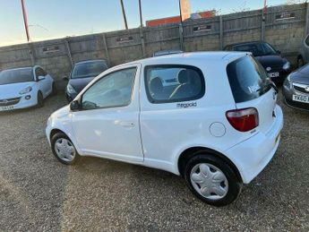 Toyota Yaris 1.3 VVT-i 16v GLS 3dr