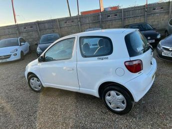 Toyota Yaris 1.3 VVT-i 16v GLS 3dr