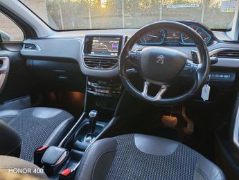 Peugeot 2008 1.6 e-HDi Allure SUV 5dr Diesel EGC Euro 5 (s/s) (92 ps)