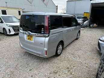 Toyota Noah HYBRID 7????UBER XL FINANCE AVAILABLE