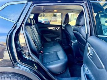 Nissan Qashqai 1.2 DIG-T Tekna SUV 5dr Petrol XTRON Euro 6 (s/s) (115 ps)