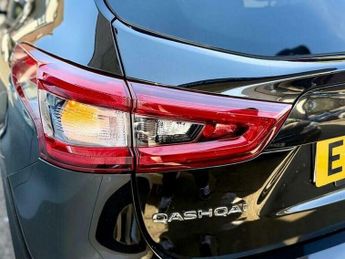 Nissan Qashqai 1.2 DIG-T Tekna SUV 5dr Petrol XTRON Euro 6 (s/s) (115 ps)