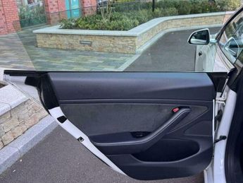 Tesla Model 3 (Dual Motor) Long Range Auto 4WDE 4dr