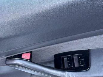 Tesla Model 3 (Dual Motor) Long Range Auto 4WDE 4dr