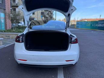 Tesla Model 3 (Dual Motor) Long Range Auto 4WDE 4dr