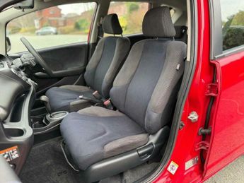 Honda Jazz 1.4 i-VTEC ES CVT Euro 5 5dr