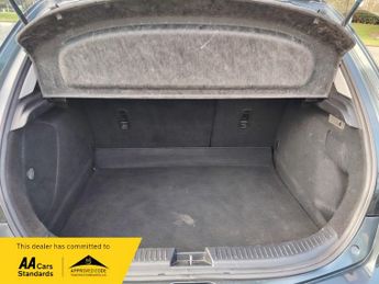Mazda 3 1.6 Takara Hatchback 5dr Petrol Automatic (183 g/km, 103 bhp)