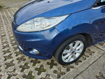 Ford Fiesta 1.4 Zetec 5dr