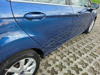 Ford Fiesta 1.4 Zetec 5dr