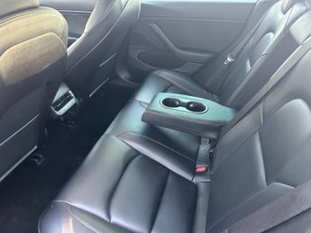 Tesla Model 3 STANDARD RANGE PLUS