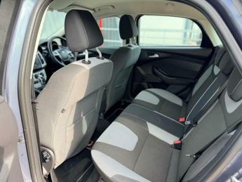 Ford Focus 1.6 Zetec Powershift Euro 5 5dr