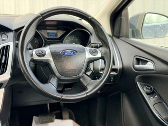 Ford Focus 1.6 Zetec Powershift Euro 5 5dr