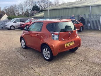 Toyota iQ 1.0 VVT-i Hatchback 3dr Petrol Multidrive Euro 5 (68 ps)