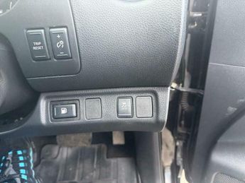 Nissan Navara 2.3 dCi Tekna Auto 4WD Euro 6 4dr