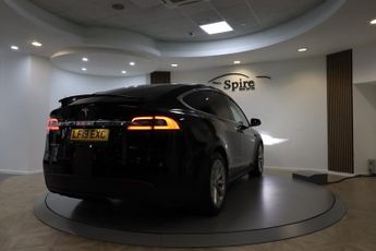 Tesla Model X 75D