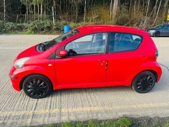 Toyota AYGO 1.0 VVT-i + MultiMode Euro 4 5dr